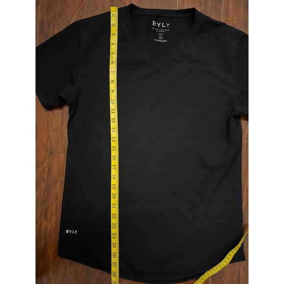 Bylt Drop Cut Lux V-Neck Shirt Men’s Size Medium Black - Picture 6 of 6
